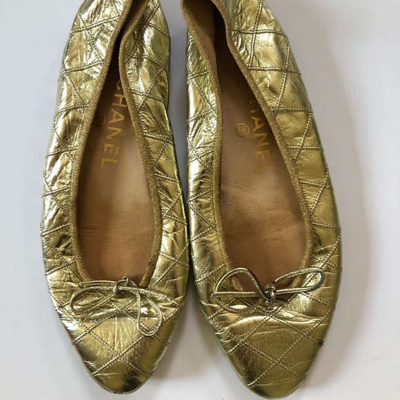 [CHANEL] Vintage Gold Quilted Ballet Shoes SZ 7 (EU 37) - Picture 4 of 9
